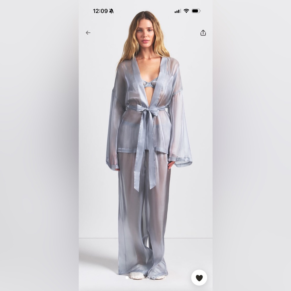 SKIMS Silver Women's Robe Set